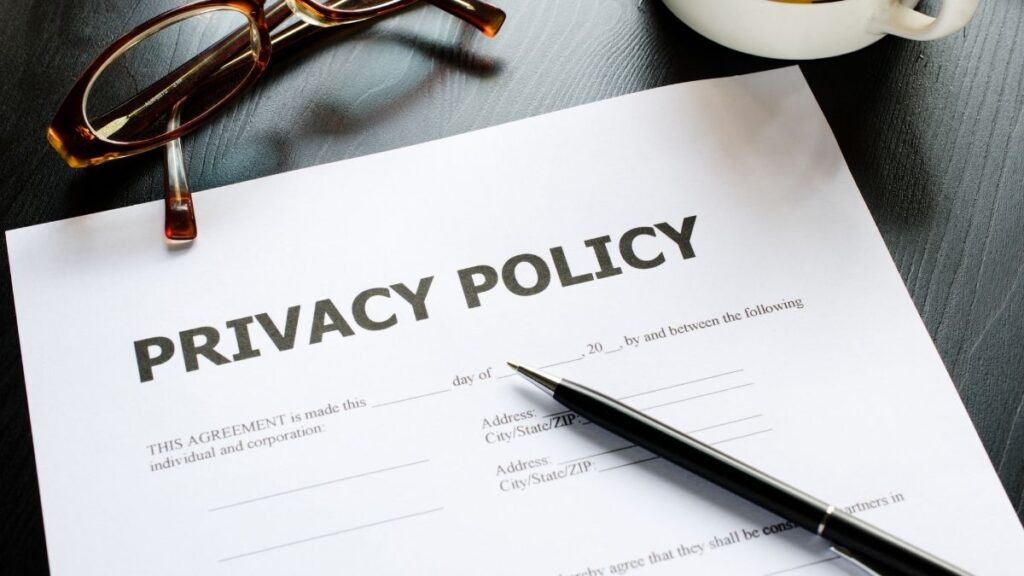 IndiaAlive हिंदी न्यूज़ पोर्टल की Privacy Policy, जिसमें उपयोगकर्ताओं की जानकारी, डेटा सुरक्षा और गोपनीयता नीति स्पष्ट की गई है